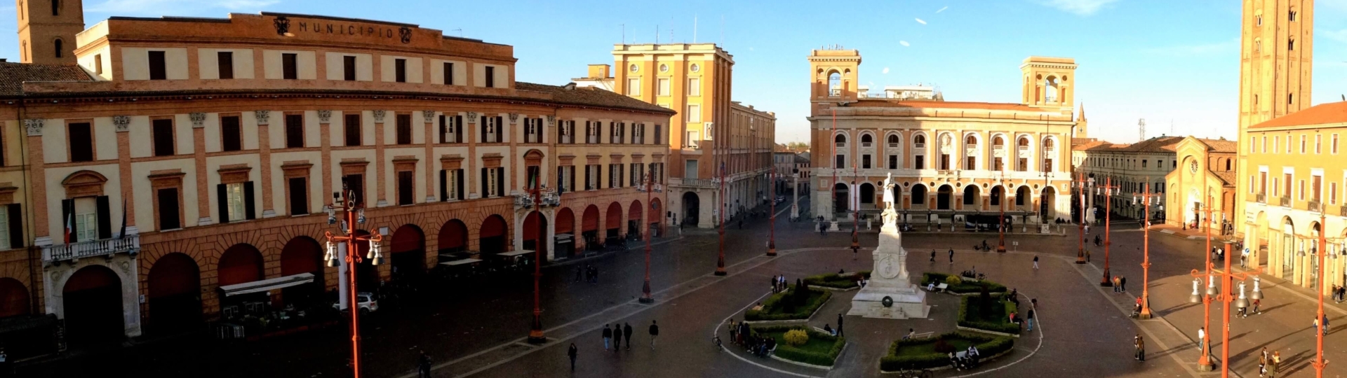 1. Forlì veduta dall’alto di piazza Aurelio Saffi